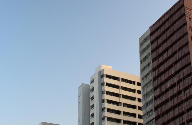 【宅地建物取引士事務所】豊島区のマンション査定は知識豊富な専門家にお任せください